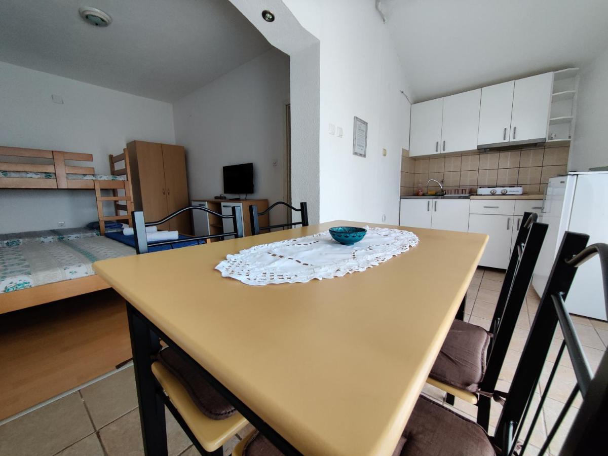 Roza Apartment *