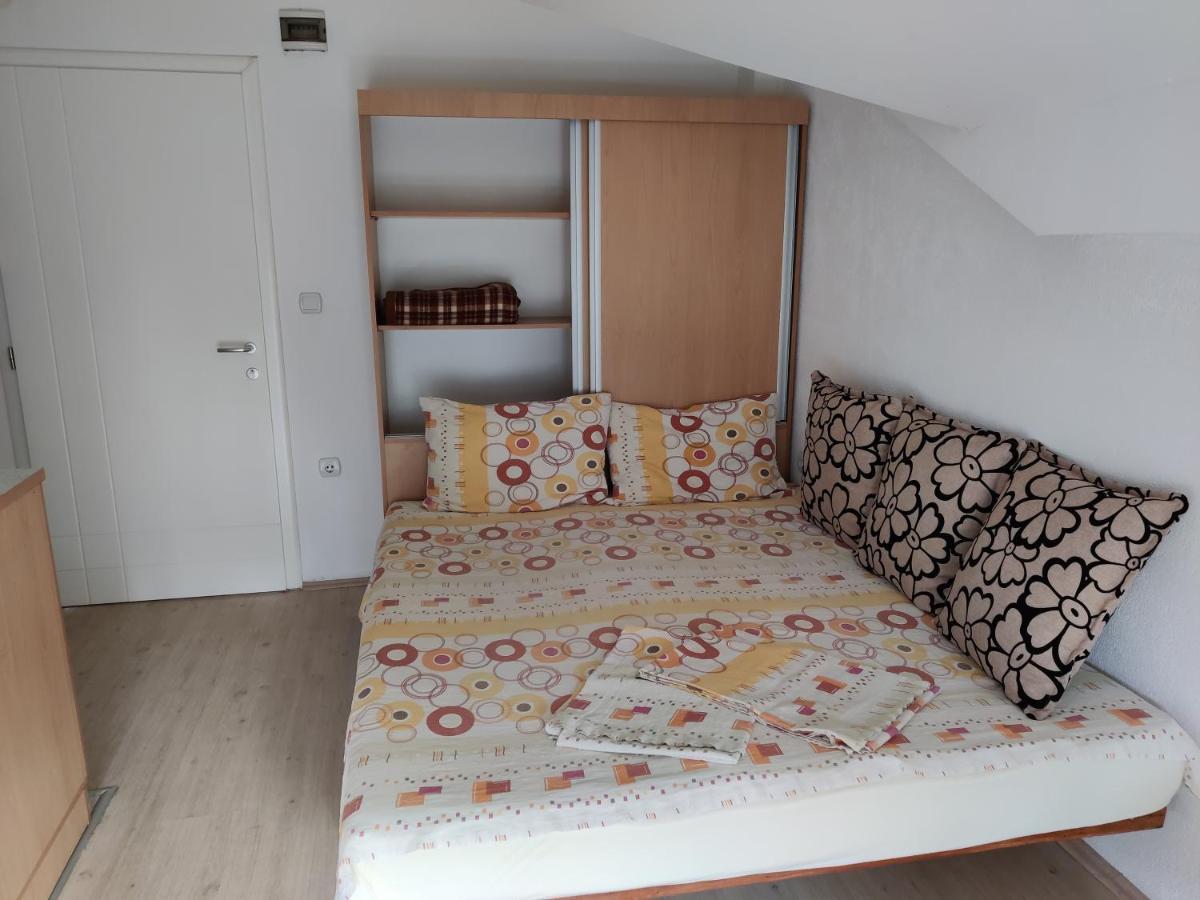 Roza Apartment