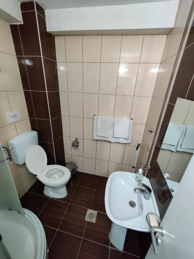 Apartment Roza *