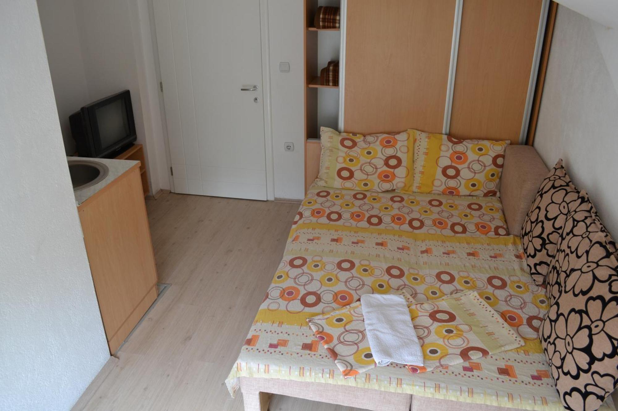 Apartment Roza *