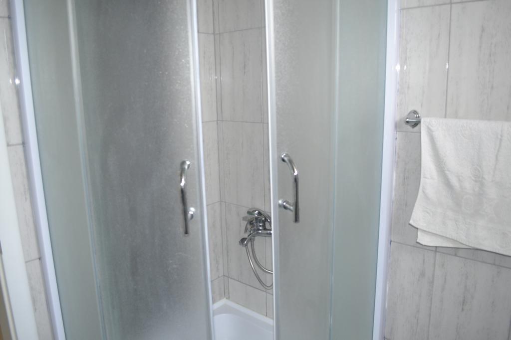 Apartment Roza *