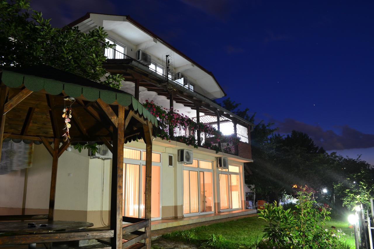 Roza * Dojran